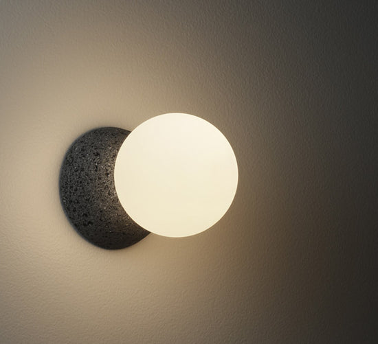 Metal Ball Bedside Wall Lamp by Gloss (B5034)