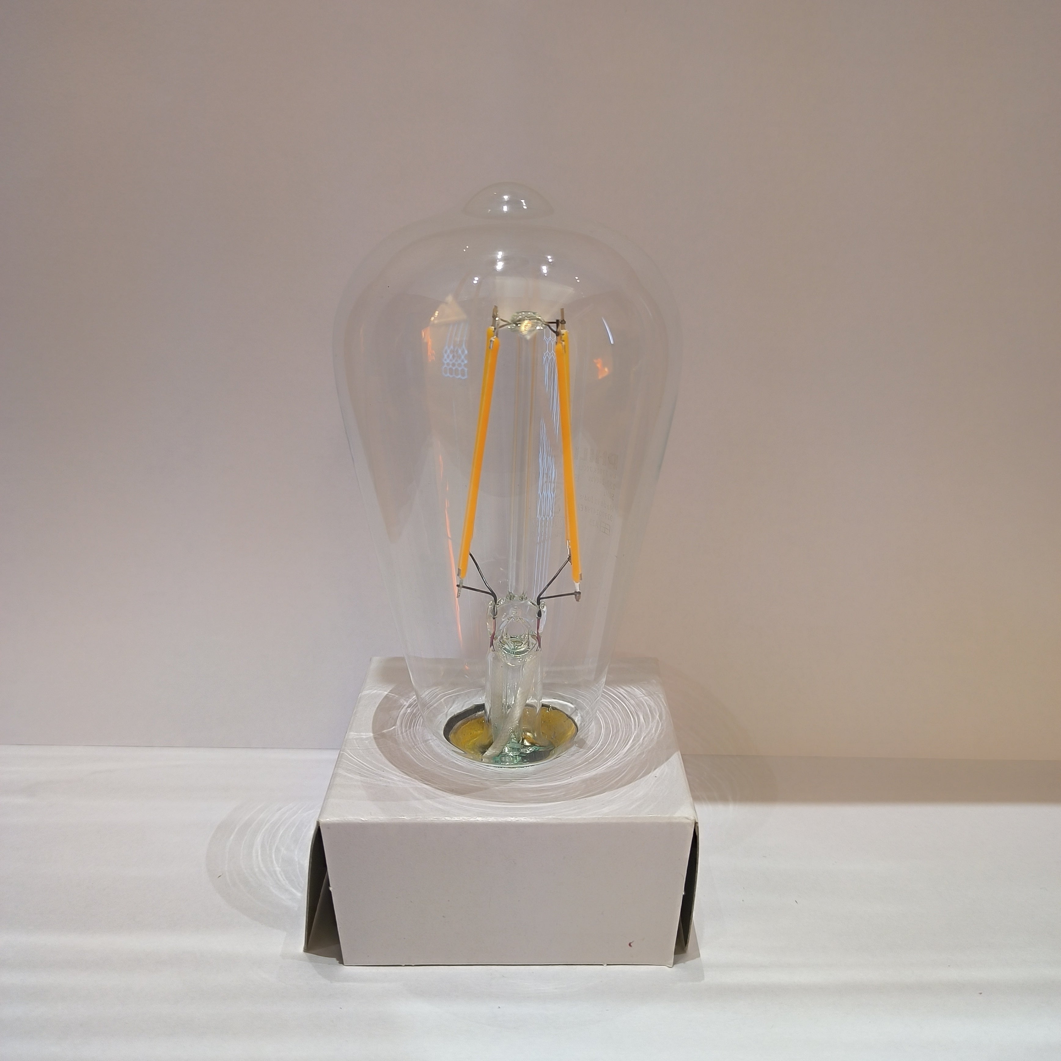 Philips E-27 Filament Lamp Warm White ST 64 Bulb - 8w LED at the Best Price