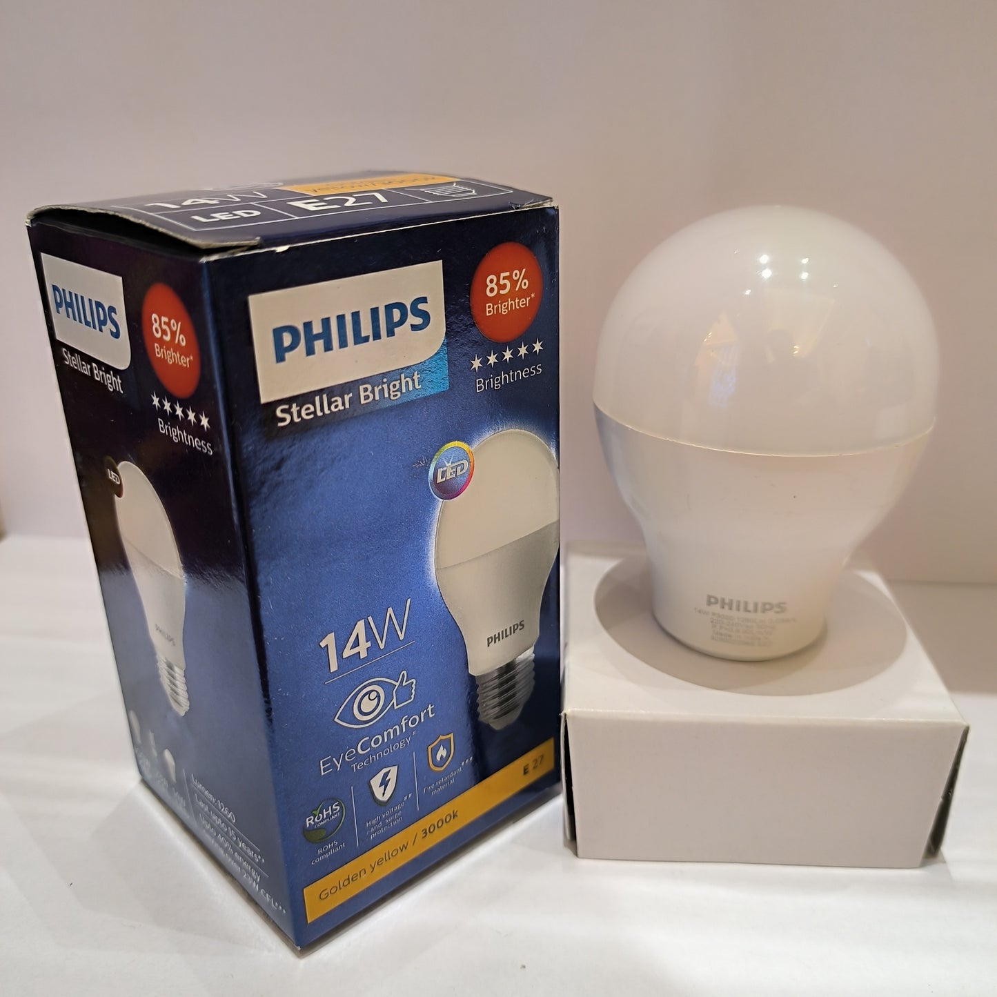 Philips E-27 Stellar Bright 14w LED Bulb Round Shape, Golden Yellow - Best Price for Illuminating Brilliance