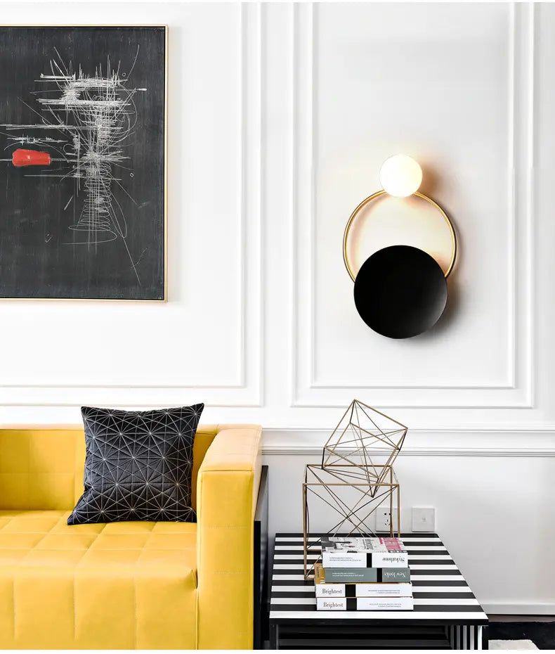 Elegance Essence Brass Bedside Wall Lamp by Gloss (B807)